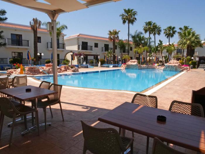 loutsiana hotel apts