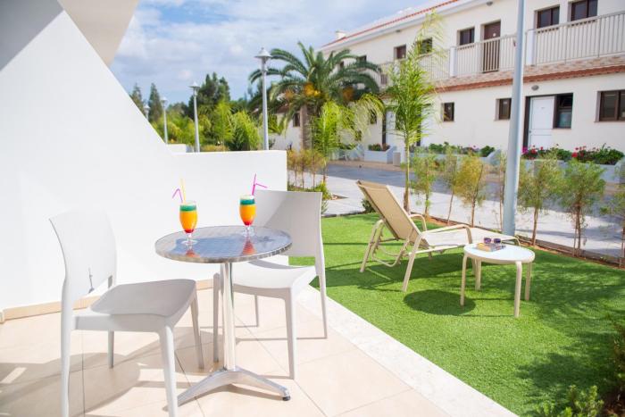 loutsiana hotel apts