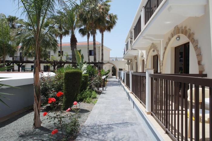 loutsiana hotel apts