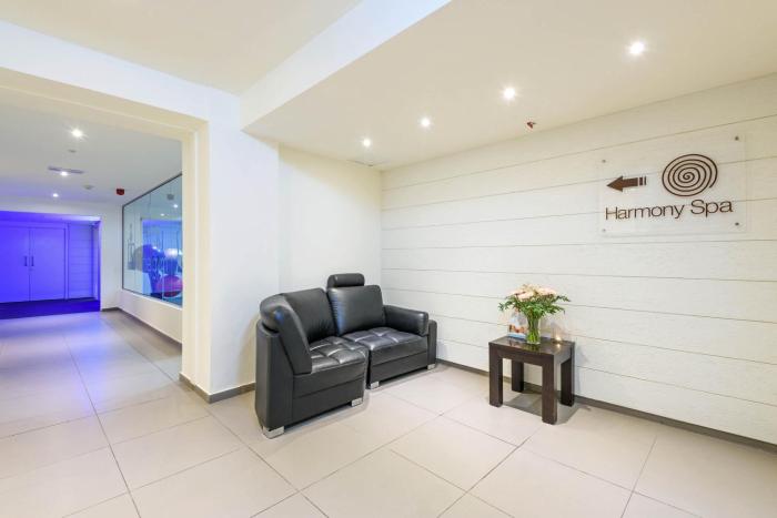 melpo antia hotel and suites