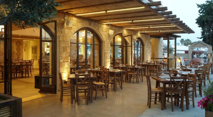 melpo antia hotel and suites