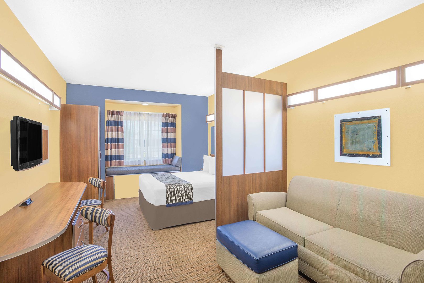 microtel inn and suites by wyndham chili rochester airport