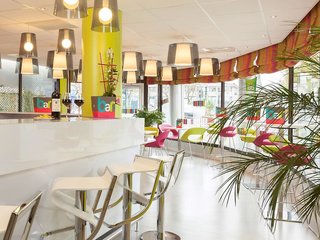 ibis styles bordeaux st medard hotel