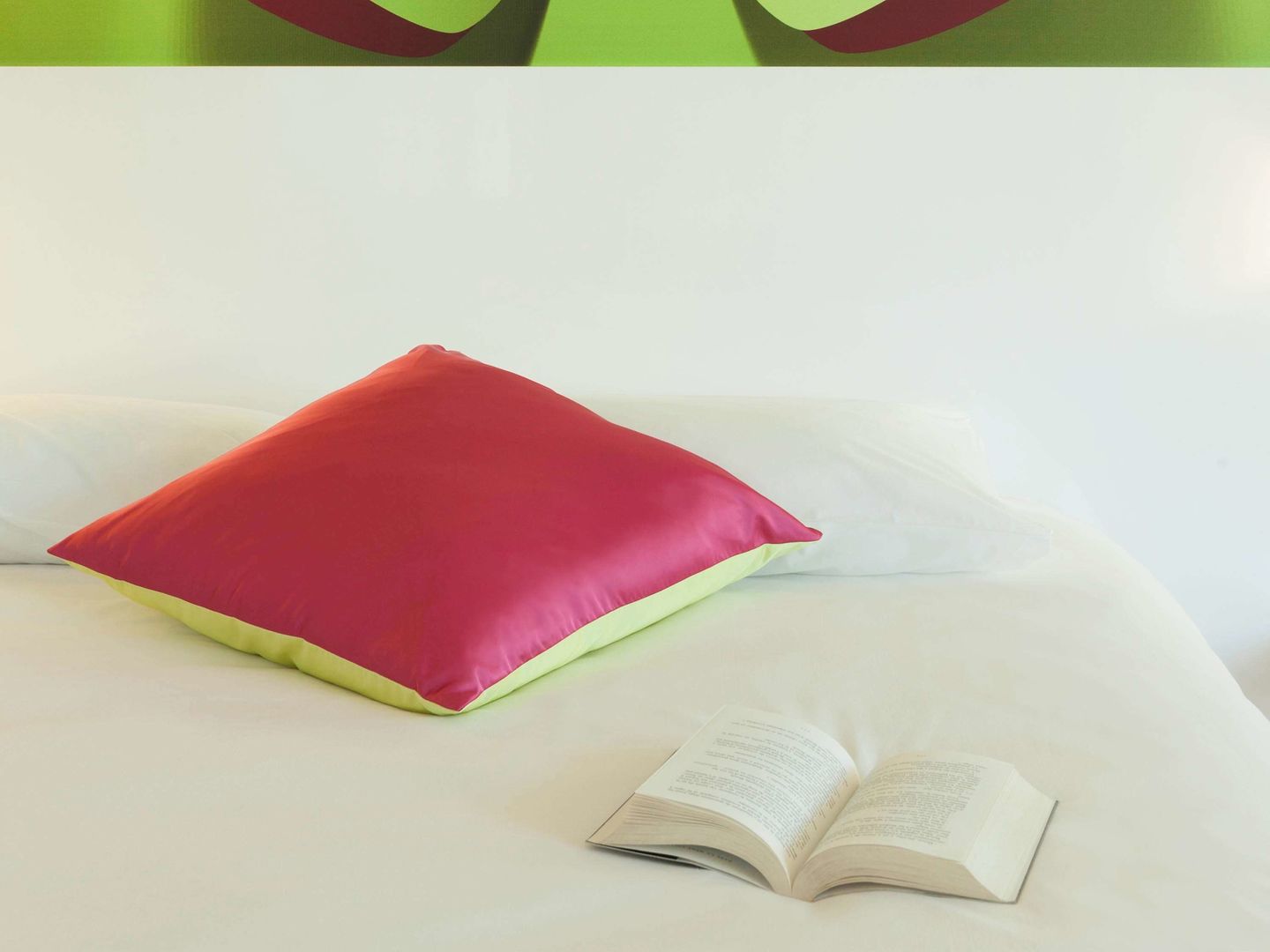 ibis styles bordeaux st medard hotel