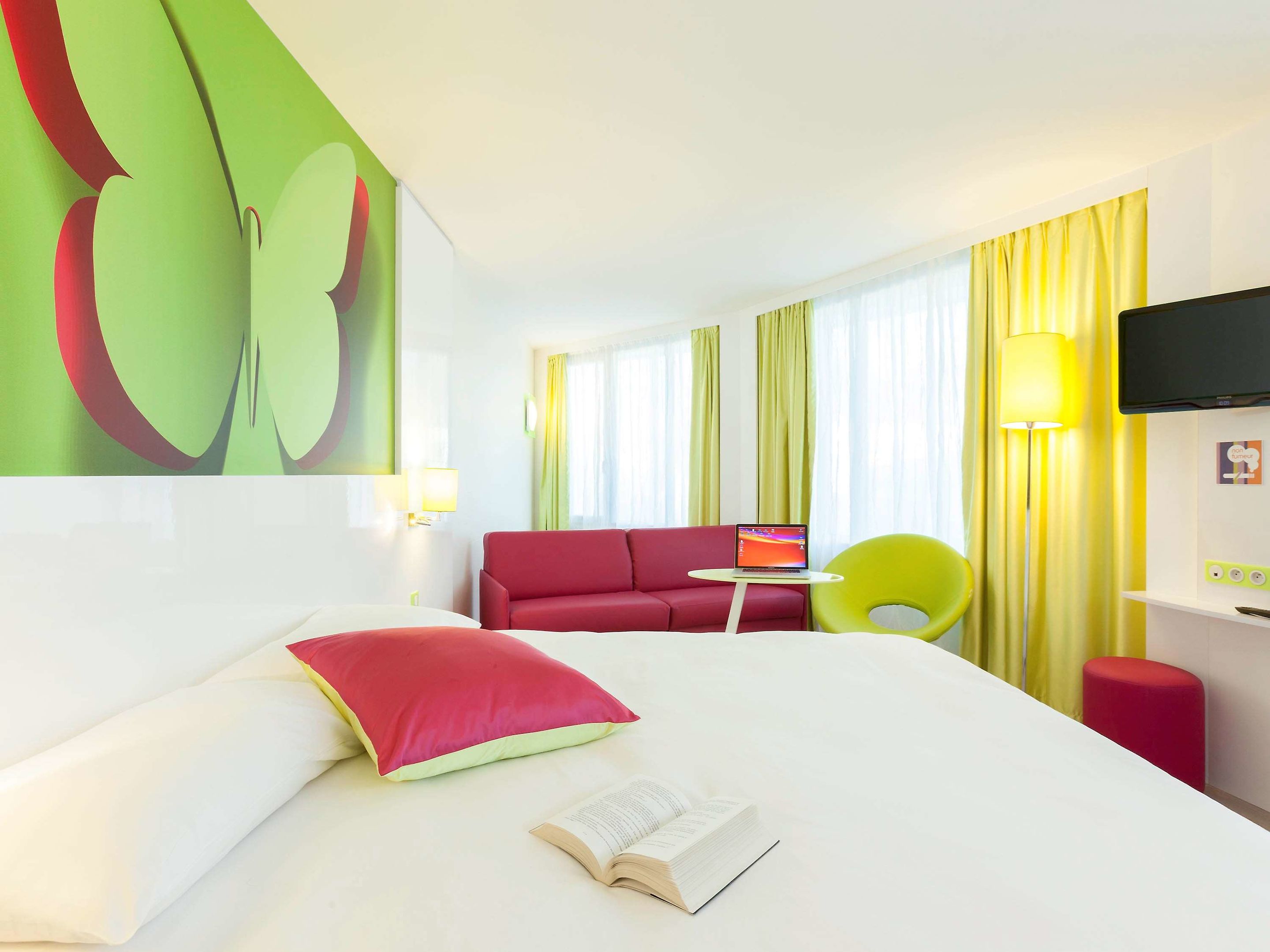 ibis styles bordeaux st medard hotel