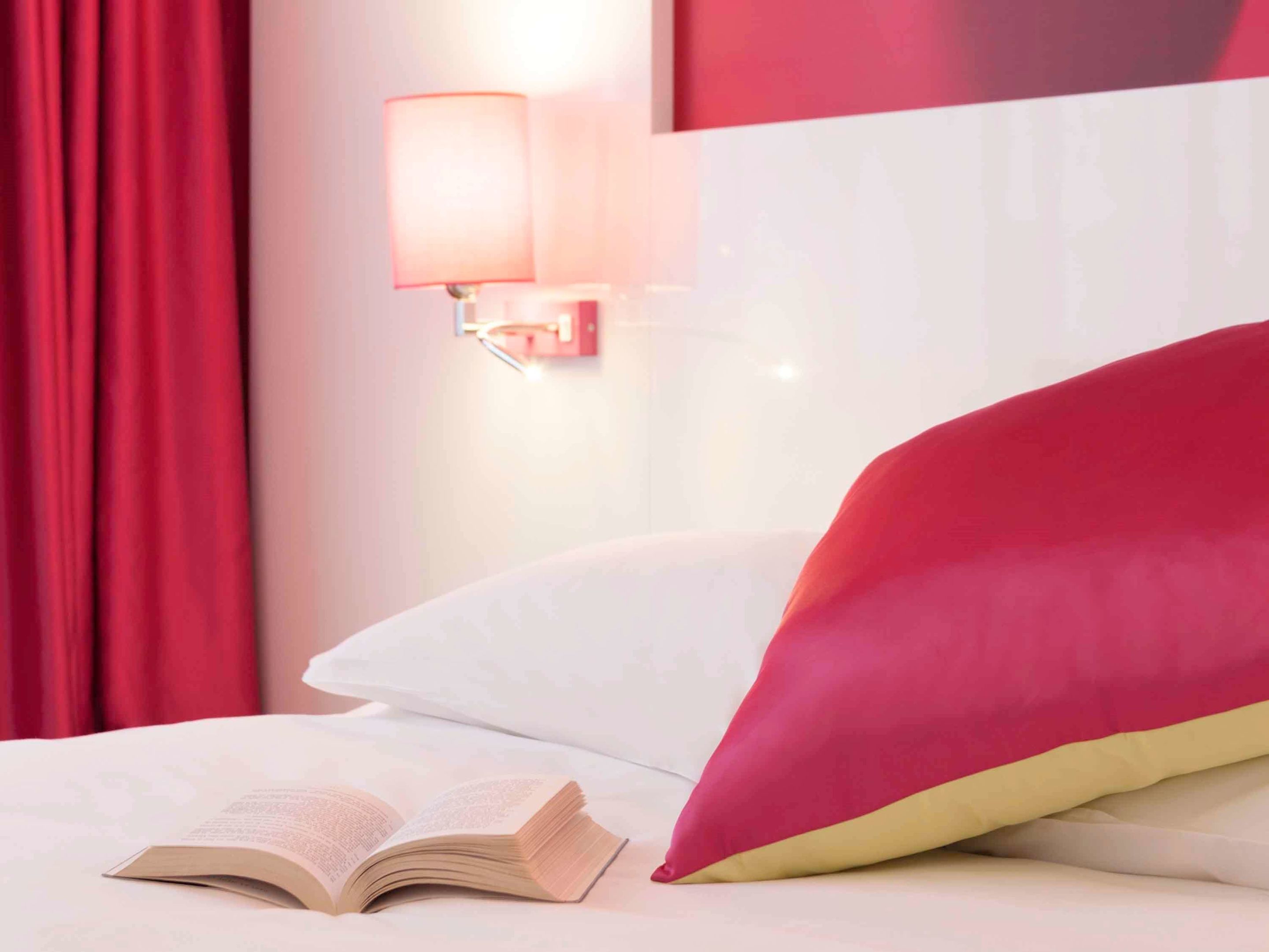 ibis styles bordeaux st medard hotel