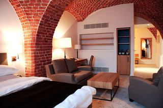 great polonia the granary la suite hotel