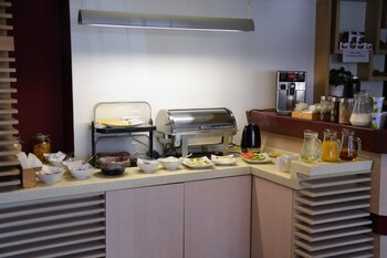 akira bed and breakfast