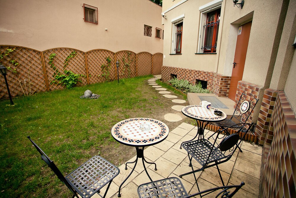 akira bed and breakfast