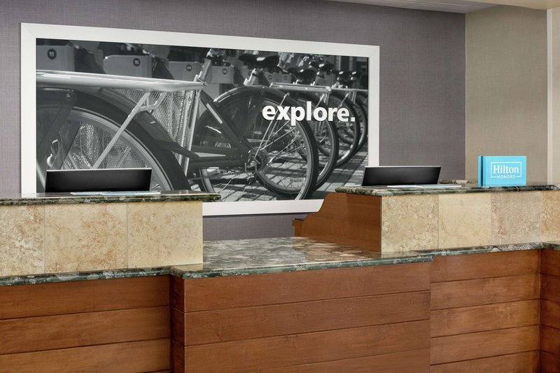 hampton inn and suites greenville downtown riverplace