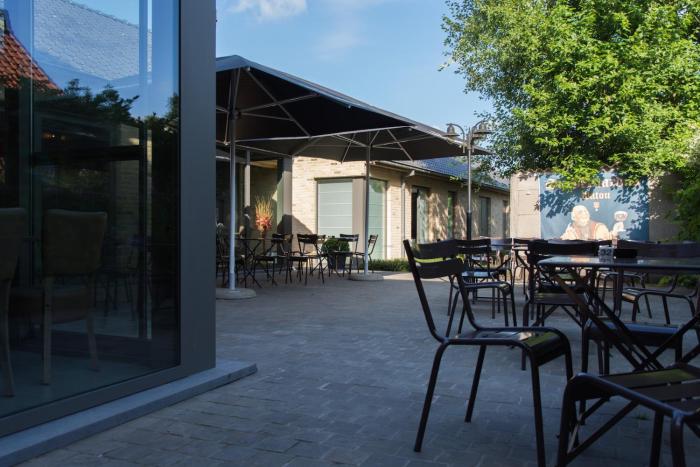 t oud gemeentehuis poelkapelle