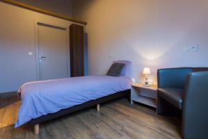 'T Oud Gemeentehuis Poelkapelle,Kortrijk>>Ieper,4 star