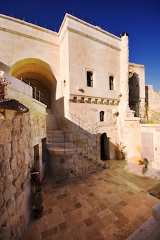 perimasali cave hotel cappadocia