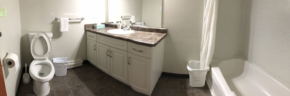 nettys nest visitor lodge