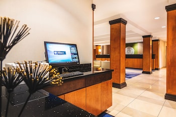 fairfield inn and suites by marriott redding