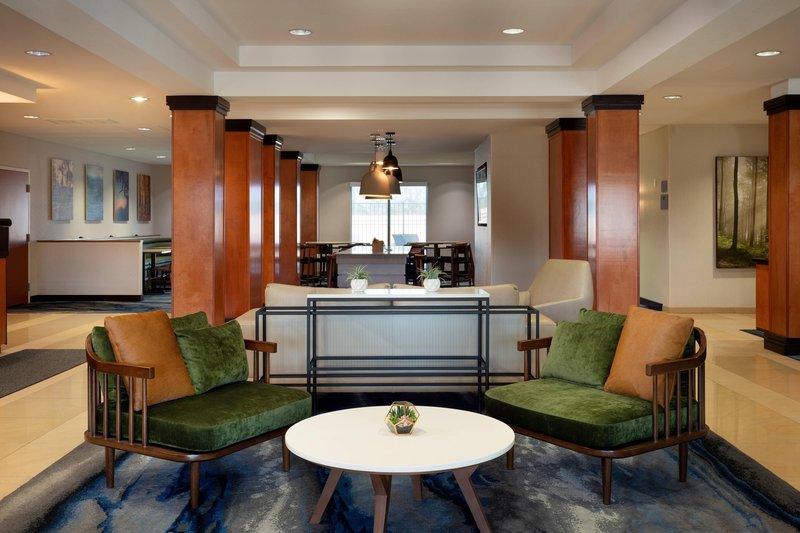 fairfield inn and suites by marriott redding