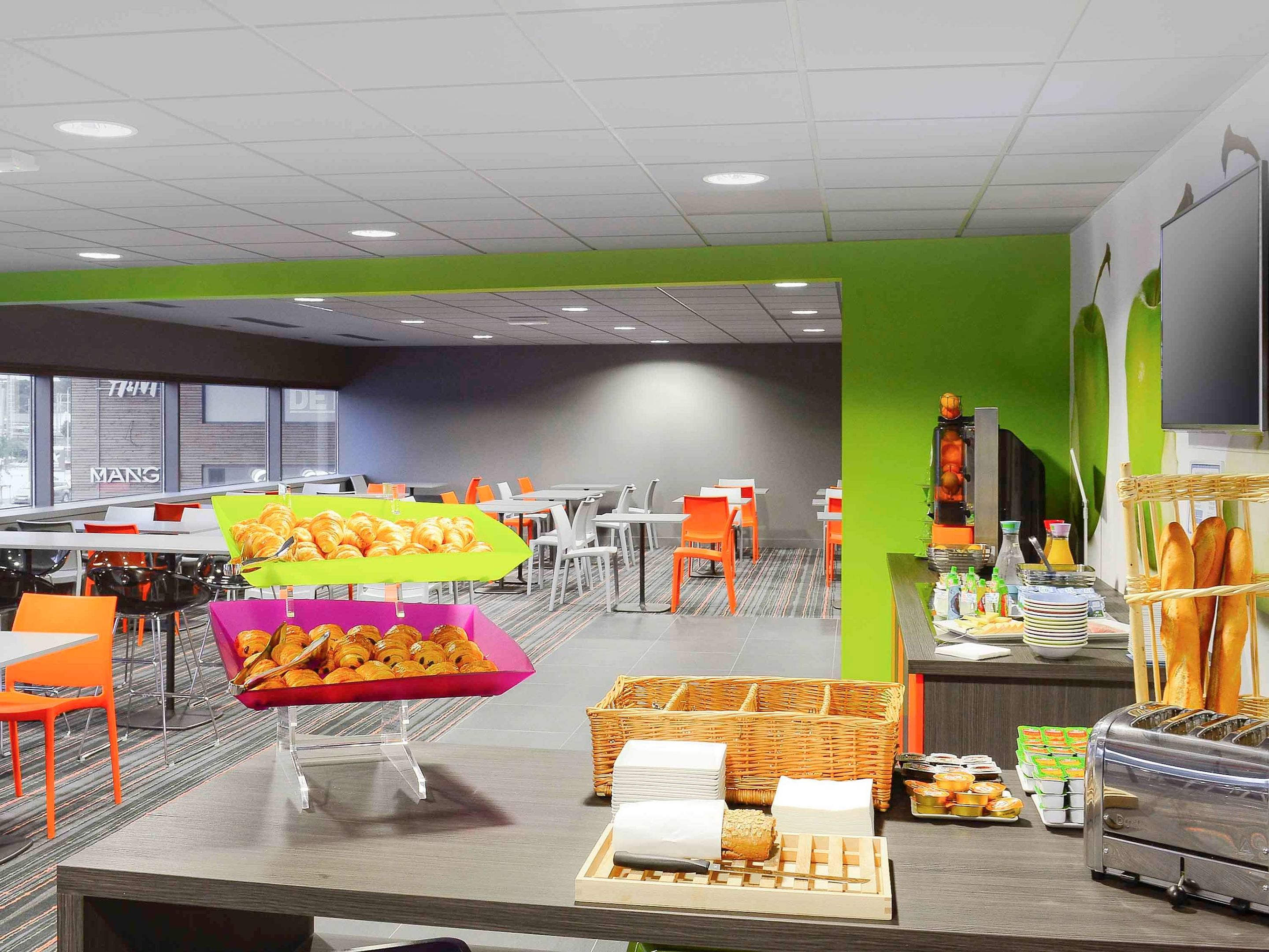 ibis styles caen centre gare
