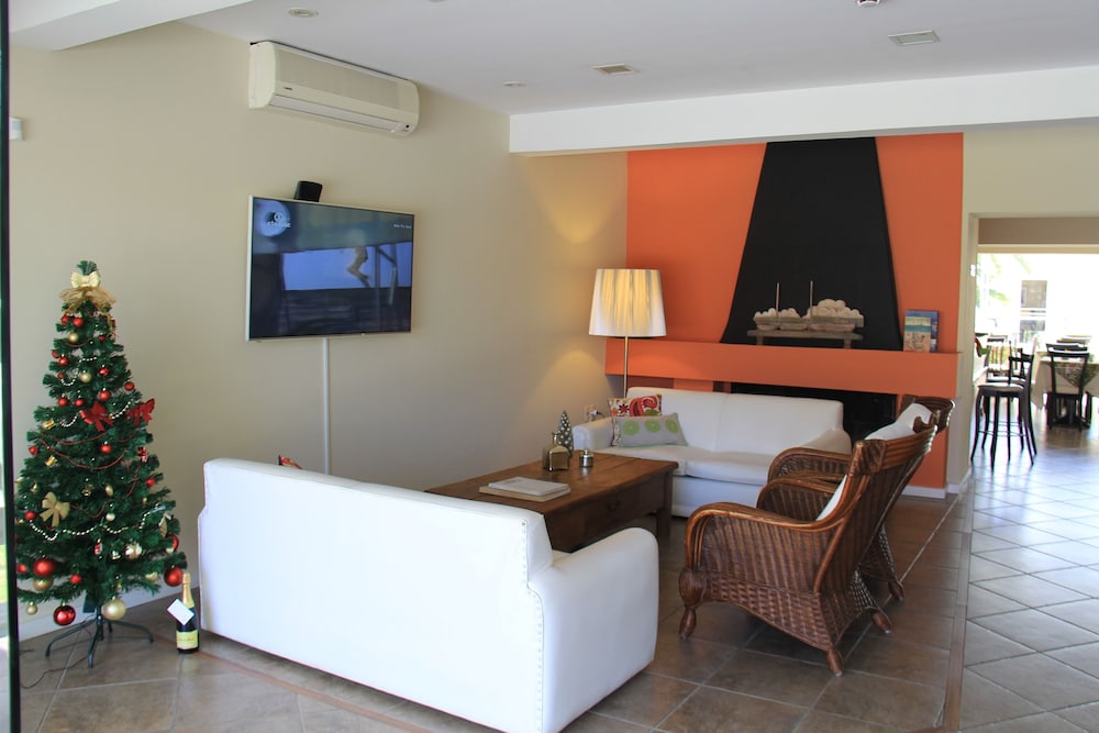 joan miro hotel boutique