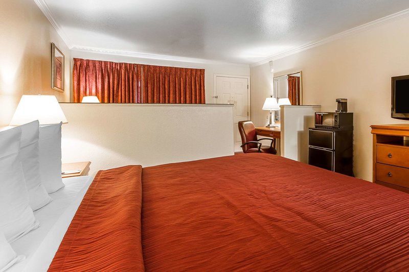quality inn and suites gilroy