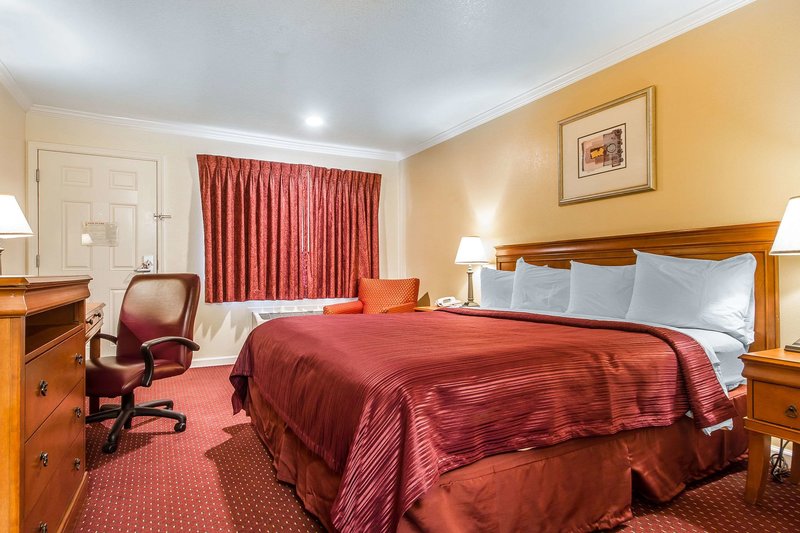 quality inn and suites gilroy