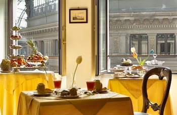 hotel art resort galleria umberto