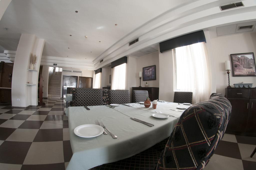 la maison hotel petra