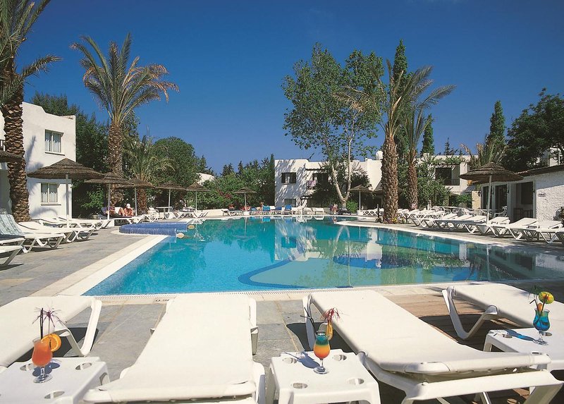 paphos gardens holiday resort