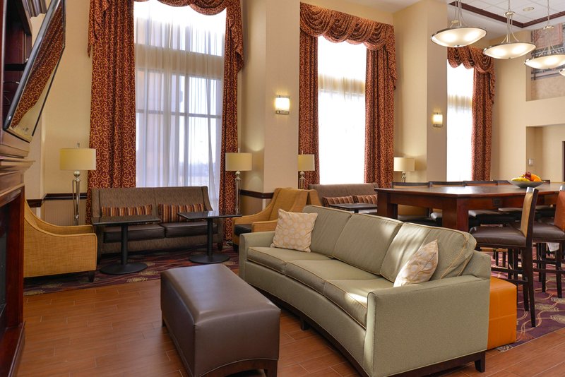 hampton inn and suites dayton vandalia