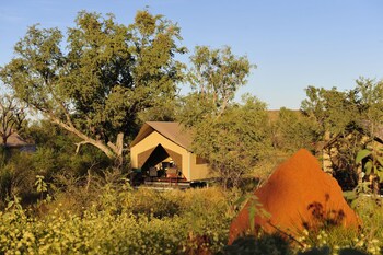 Bungle Bungle Wilderness Lodge,Halls Creek>>Cable Beach,4 star