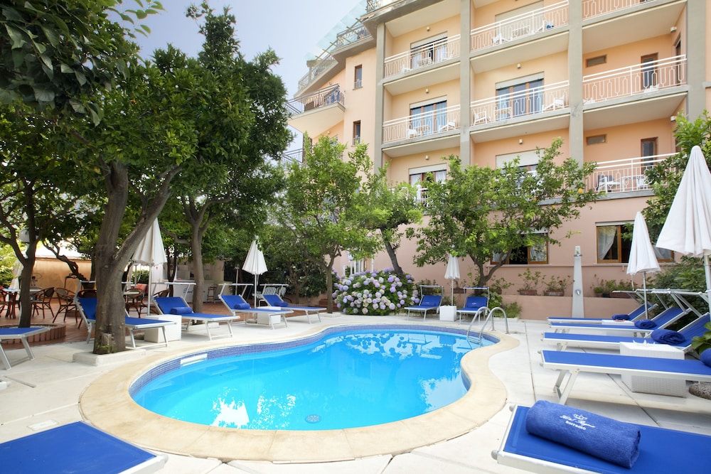 hotel regina sorrento