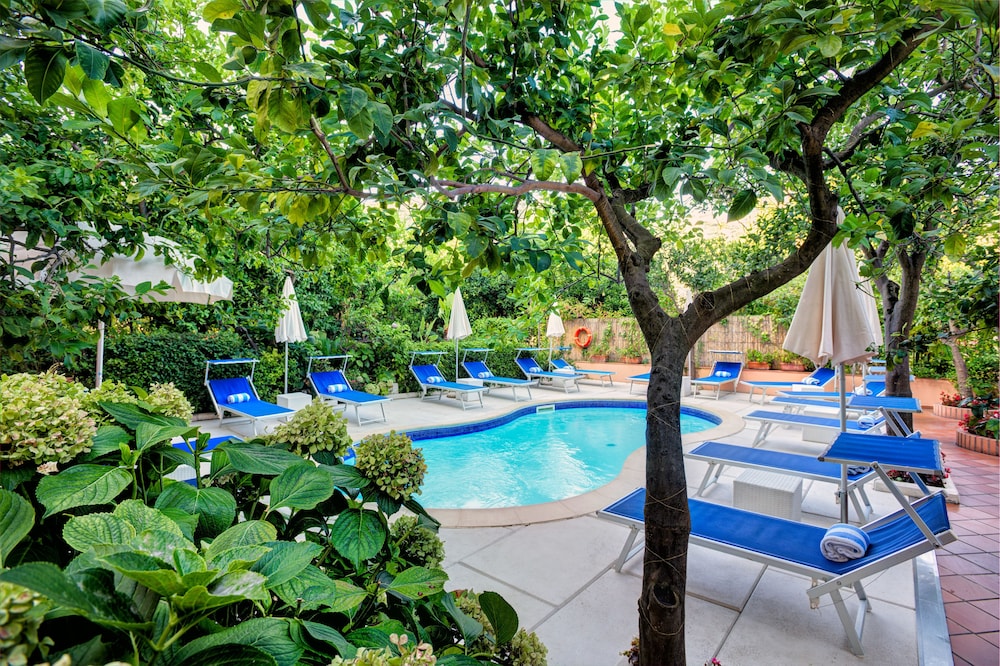 hotel regina sorrento