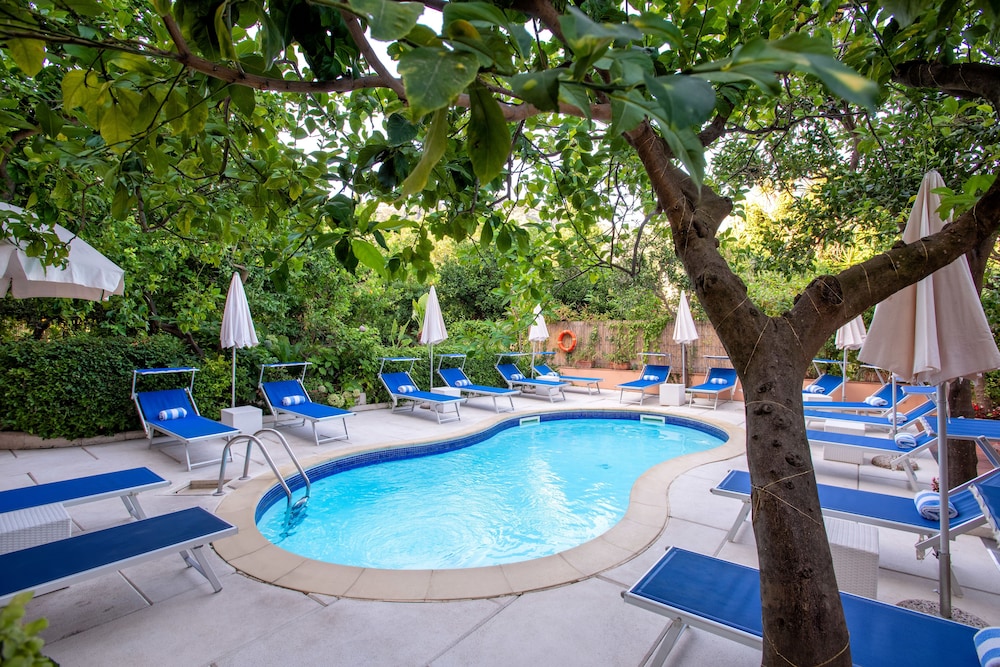 hotel regina sorrento