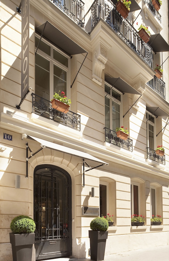 hotel residence foch