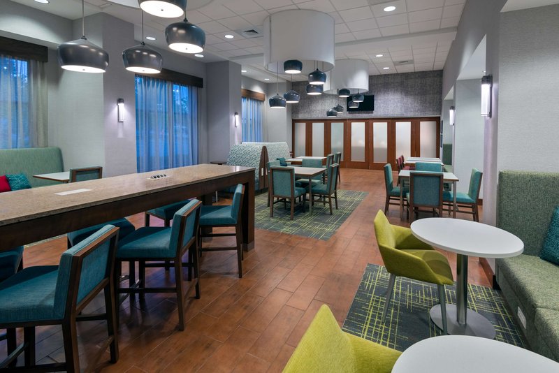 hampton inn and suites winston salem university area nc