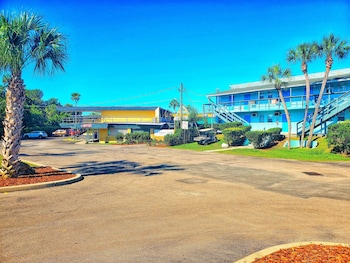 The Port Hotel & Marina
