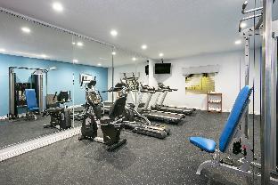 holiday inn express and suites houston intercontinental arpt