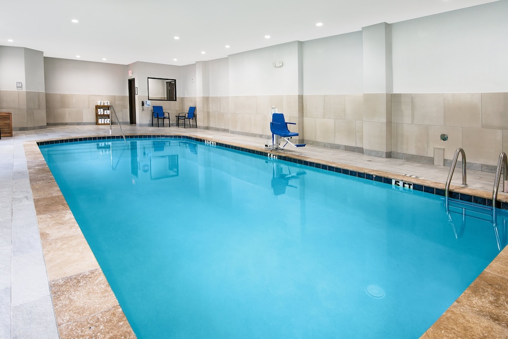 holiday inn express and suites houston intercontinental arpt