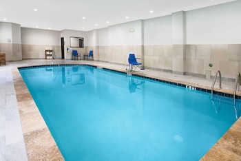 holiday inn express and suites houston intercontinental arpt