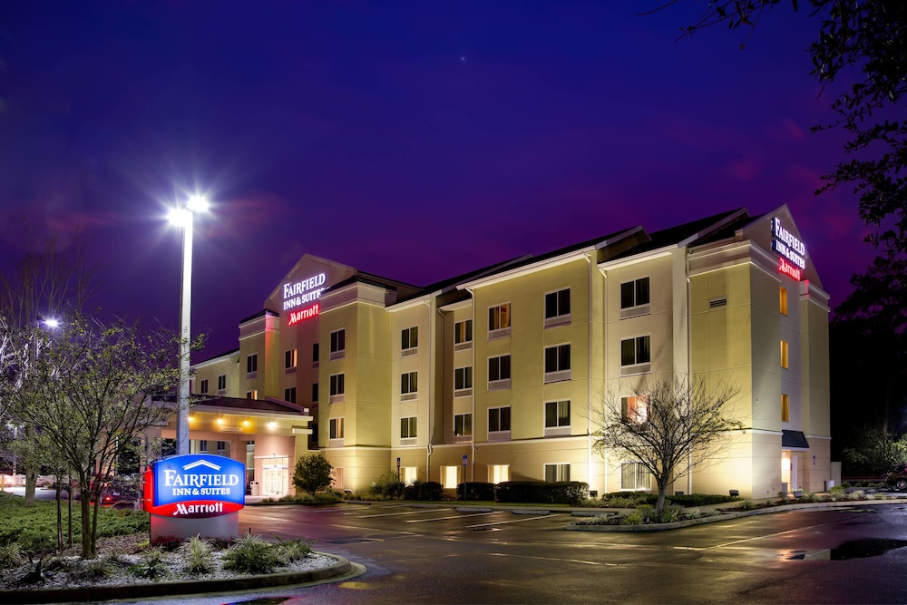 fairfield inn and suites lake city