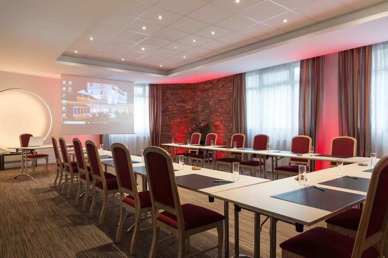 grand hotel de courtoisville