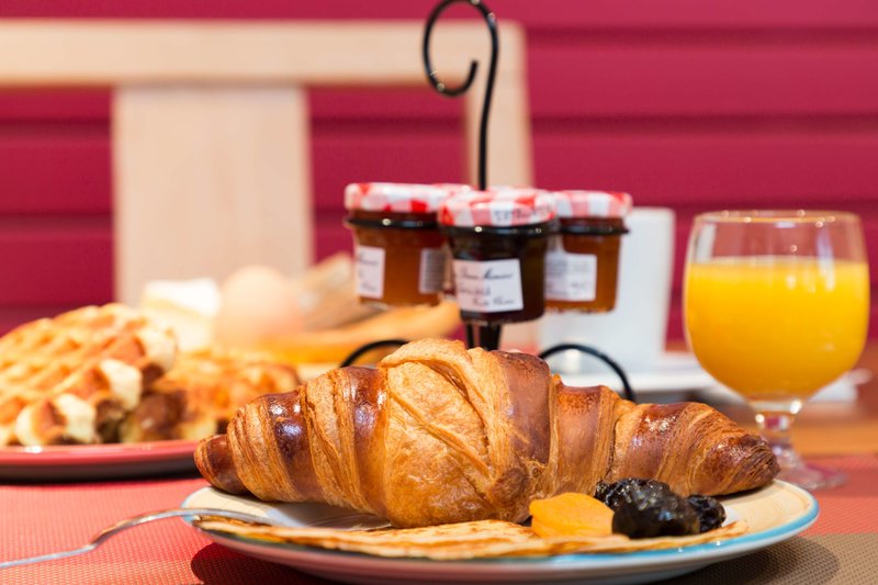 grand hotel de courtoisville