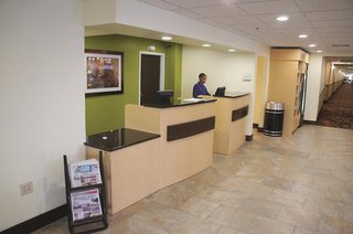 La Quinta Inn By Wyndham Davenport & Conference Center,Quad Cities>>Davenport,3 star