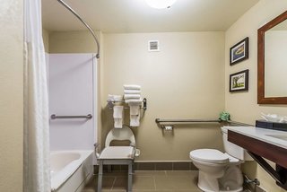 Comfort Inn & Suites Dayton North,Dayton>>Butler Township,3 star