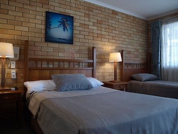 pacific paradise motel