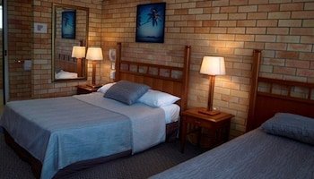 pacific paradise motel