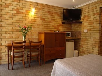 pacific paradise motel