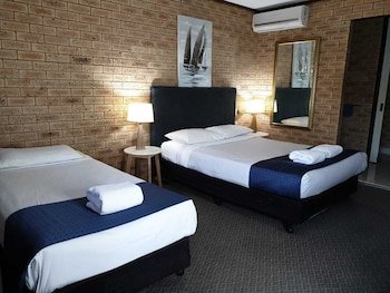 Pacific Paradise Motel,Caloundra>>Brisbane,2.5 star