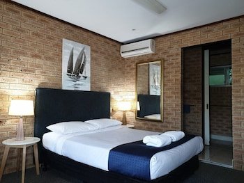 Pacific Paradise Motel,Caloundra>>Brisbane,2.5 star