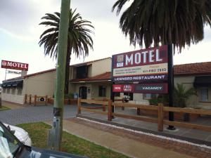 Burke And Wills Motor Inn,Bunya Mountains>>Brisbane,4 star