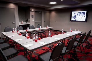 Hampton Inn & Suites Roanoke Airport,Wirtz>>Roanoke,3 star